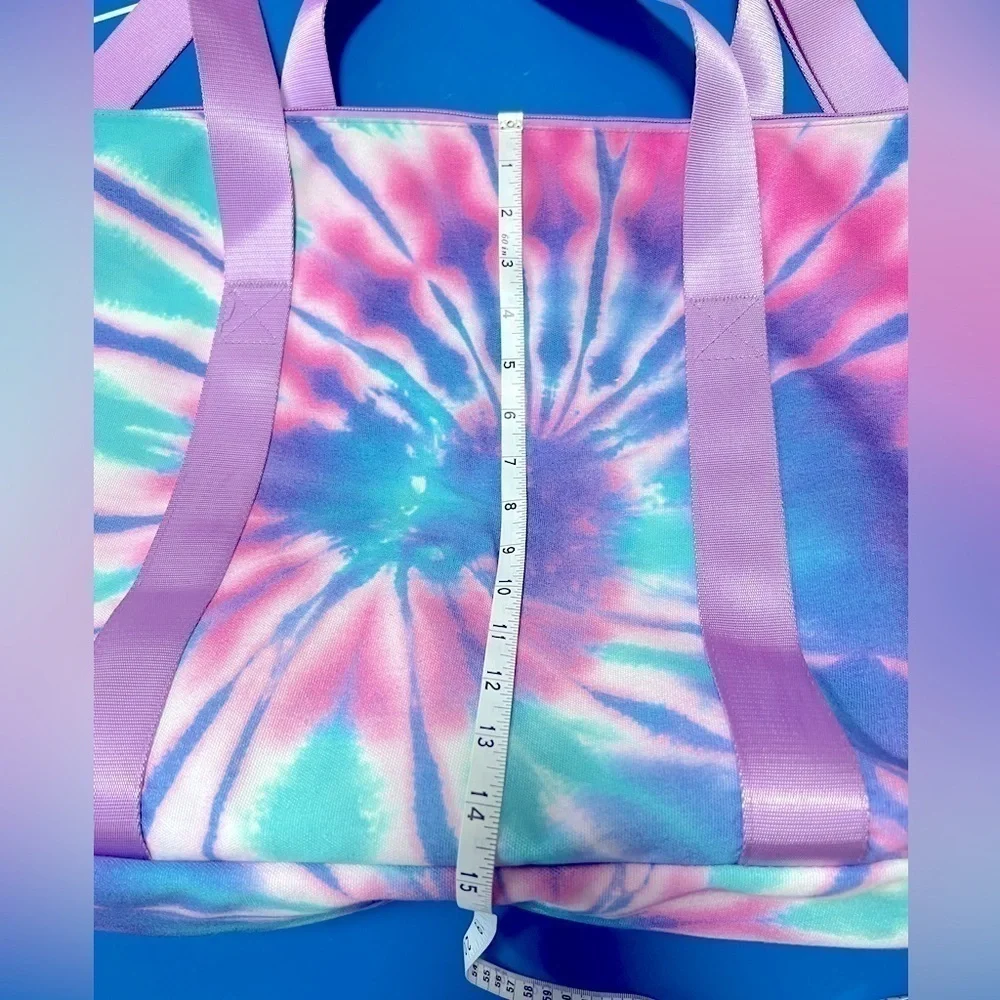 Top Trenz Girl’s Overnight Bag. Like New